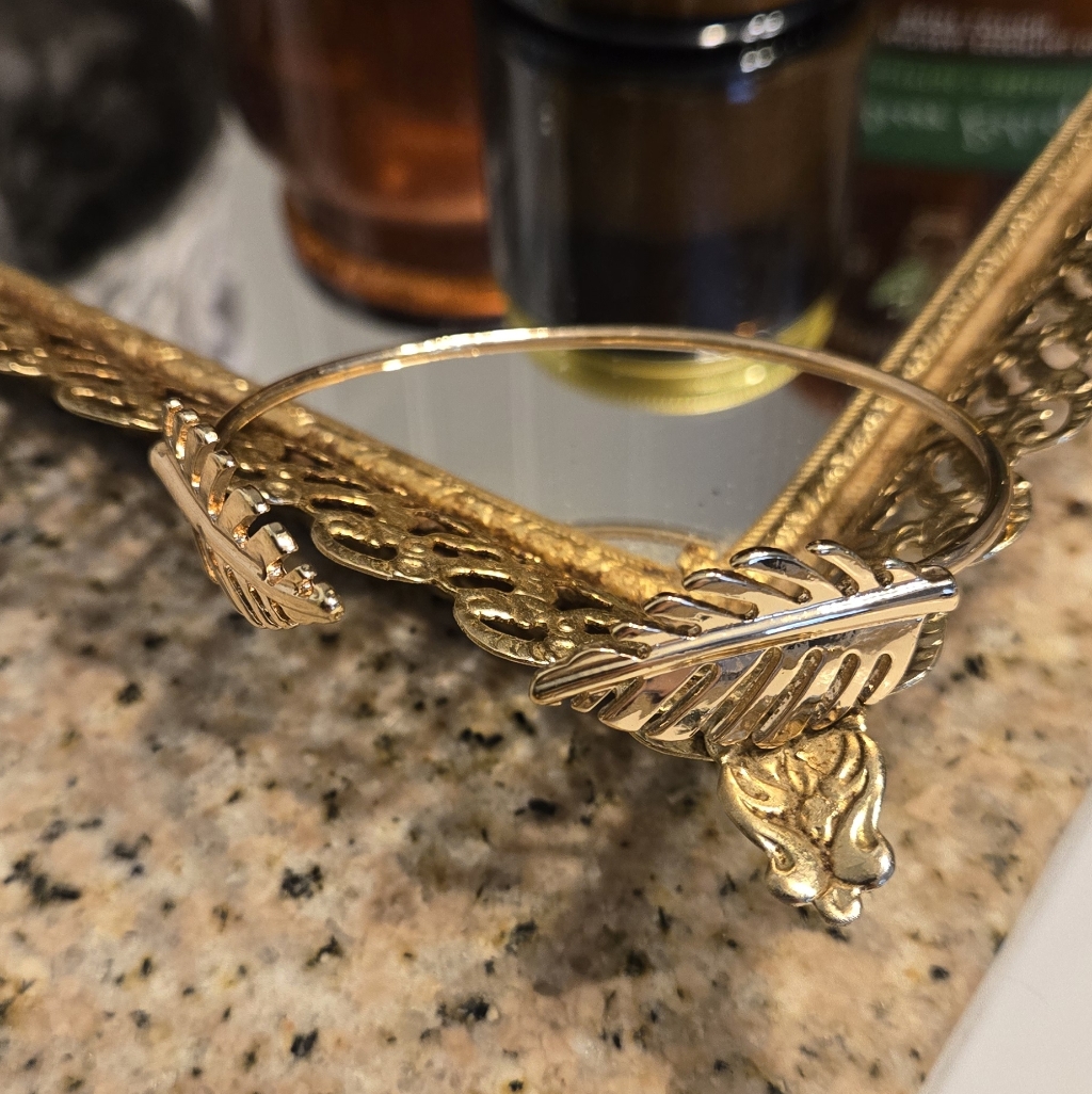 Gold Leaf Bangle Bracelet 12$